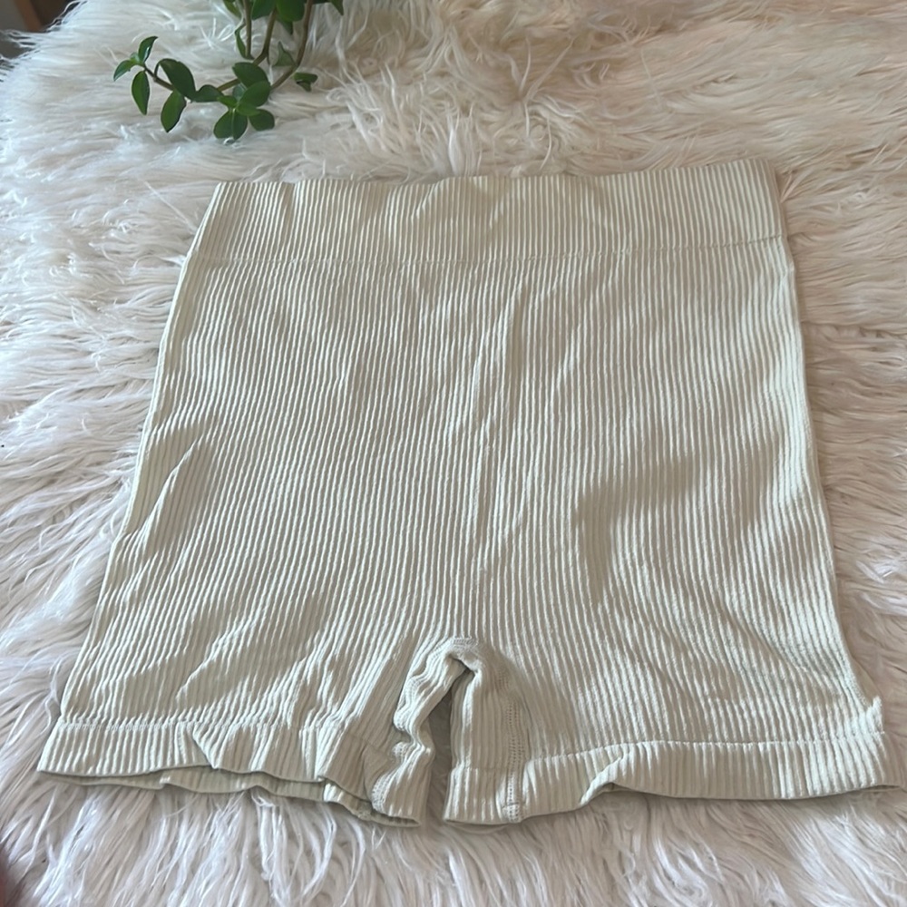 Skims ribbed shorts